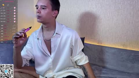 Snapshot of barney_kevin chatting on 12-17-24, 07:04 Fansly Barney and Kevin T online show from 12-17-24, 07:04