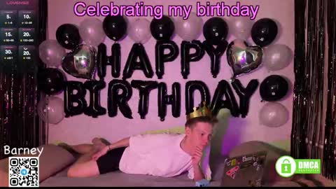 Snapshot of barney_kevin chatting on 09-12-25, 10:37 Fansly Barney and Kevin T online show from 09-12-25, 10:37