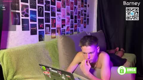 Snapshot of barney_kevin chatting on 09-18-25, 03:25 Fansly Barney and Kevin T online show from 09-18-25, 03:25