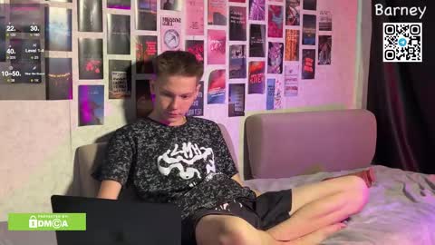 Snapshot of barney_kevin chatting on 09-30-25, 10:42 Fansly Barney and Kevin T online show from 09-30-25, 10:42