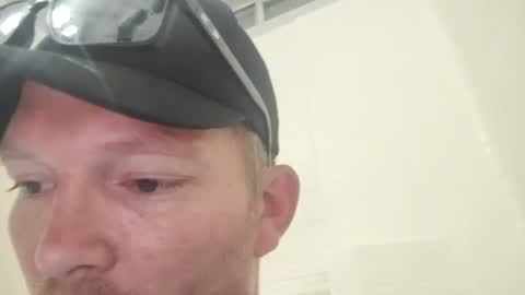 Snapshot of barniemay chatting on 10-18-25, 08:59 barniemay online show from 10-18-25, 08:59