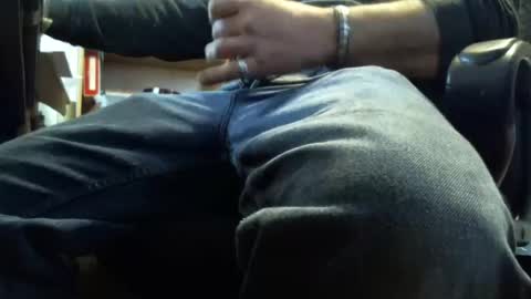 bartender3127 online show from 03-04-25, 04:41