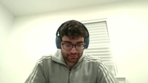 Snapshot of baseballplayerr76 chatting on 02-18-26, 01:56 baseballplayerr76 online show from 02-18-26, 01:56