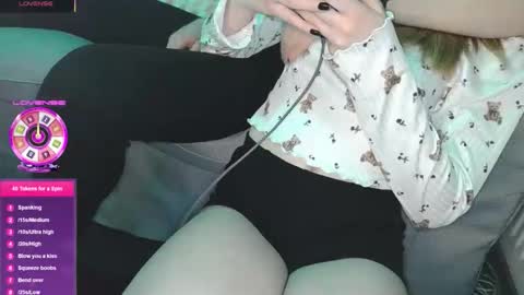 Snapshot of baseddutch chatting on 02-23-26, 03:15 baseddutch online show from 02-23-26, 03:15