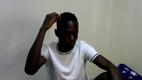 Snapshot of bashlouis1 chatting on 06-18-26, 05:41 bashlouis1 online show from 06-18-26, 05:41