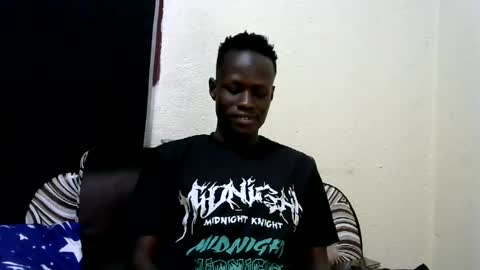 Snapshot of bashlouis1 chatting on 06-20-26, 09:12 bashlouis1 online show from 06-20-26, 09:12