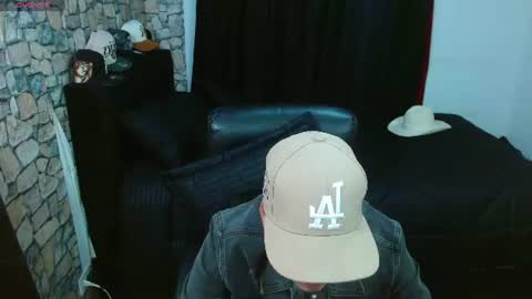 Snapshot of bastiaan_28 chatting on 06-14-26, 02:24 Bastian online show from 06-14-26, 02:24