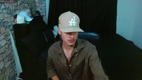Snapshot of bastiaan_28 chatting on 07-18-26, 01:21 Bastian online show from 07-18-26, 01:21