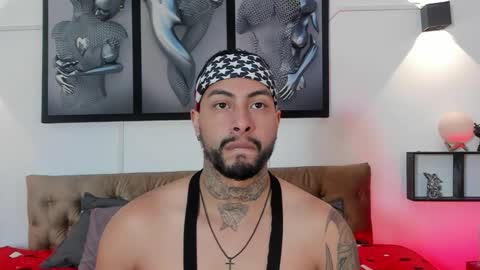 bastian_jones1 online show from 01-11-26, 07:30