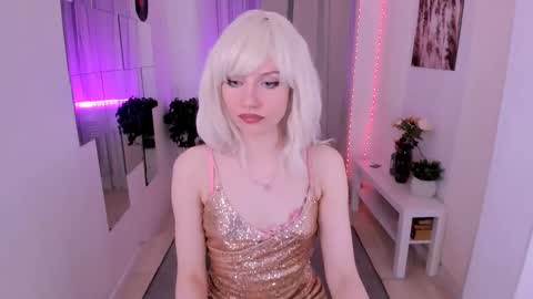 Ask me  online show from 10-10-25, 04:28