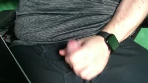 Snapshot of bate_bro84 chatting on 12-30-24, 02:53 Bate Bro84 online show from 12-30-24, 02:53