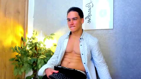 Snapshot of battista_turner chatting on 09-27-25, 12:15 battista online show from 09-27-25, 12:15