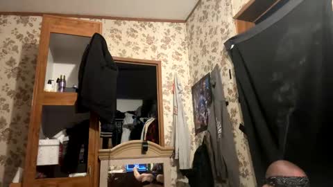 Snapshot of battlewolfxx chatting on 12-28-24, 10:34 battlewolfxx online show from 12-28-24, 10:34