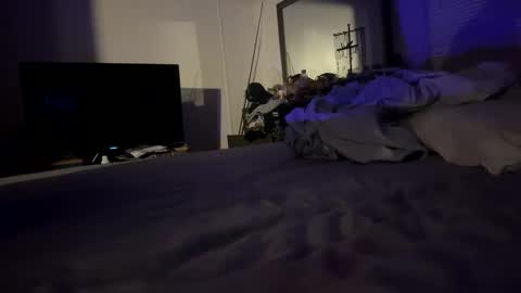 Snapshot of battlewolfxx chatting on 01-09-25, 03:26 battlewolfxx online show from 01-09-25, 03:26