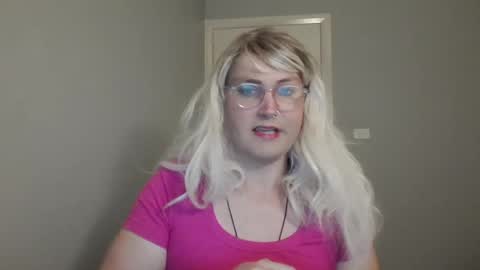 Snapshot of bawblejam chatting on 02-21-25, 11:44 BjBambi online show from 02-21-25, 11:44