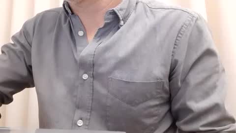 Snapshot of baxter78 chatting on 10-17-25, 10:34 baxter78 online show from 10-17-25, 10:34