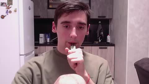 Snapshot of baxterss chatting on 02-15-25, 10:52 BAXTER online show from 02-15-25, 10:52