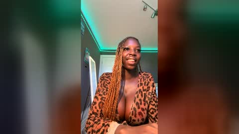 baylee_nicole18 online show from 06-08-26, 01:33