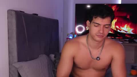 Valentino online show from 02-03-26, 09:20