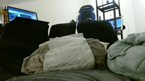 bbboooyyy11 online show from 02-05-25, 03:13