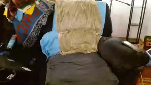 bbboooyyy11 online show from 10-19-25, 12:44