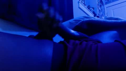 Snapshot of bbc_elrey chatting on 12-16-24, 06:43 Racks online show from 12-16-24, 06:43