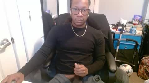 Snapshot of bbc_elrey chatting on 02-11-26, 05:40 Racks online show from 02-11-26, 05:40