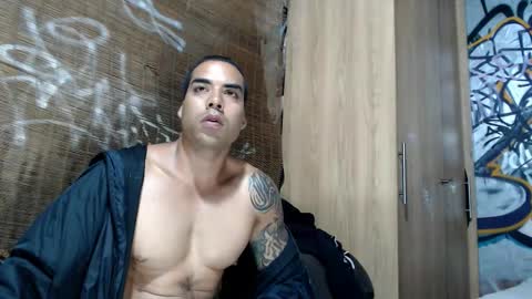 Justin online show from 11-06-25, 01:06