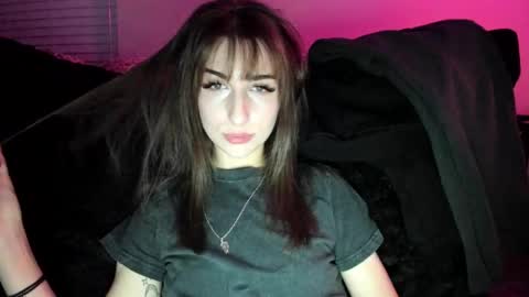 Snapshot of bbshasta chatting on 04-21-26, 08:42 Shasta online show from 04-21-26, 08:42
