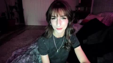 Snapshot of bbshasta chatting on 04-27-26, 06:11 Shasta online show from 04-27-26, 06:11