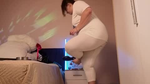 Love online show from 04-10-26, 09:08