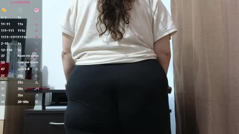 Snapshot of bbw_milf_4u chatting on 05-16-26, 09:28 Emma online show from 05-16-26, 09:28