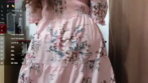 Snapshot of bbw_milf_4u chatting on 05-25-26, 10:10 Emma online show from 05-25-26, 10:10