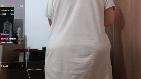 Snapshot of bbw_milf_4u chatting on 06-13-26, 10:13 Emma online show from 06-13-26, 10:13
