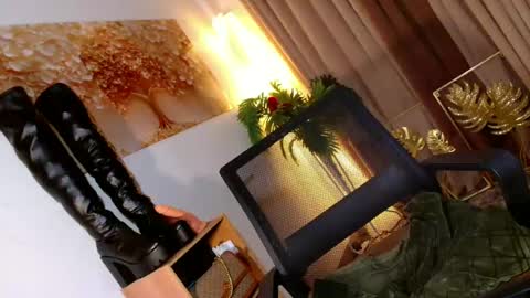 Snapshot of bby_lexielore69 chatting on 06-25-26, 11:31 bby_lexielore69 online show from 06-25-26, 11:31