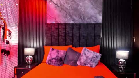 Danna  online show from 03-08-26, 02:04