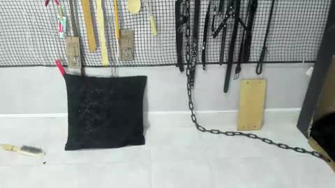 Meduza  online show from 02-15-26, 08:35