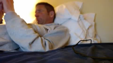 Snapshot of beachbuds chatting on 04-11-26, 07:56 beachbuds online show from 04-11-26, 07:56