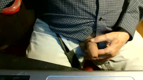 Bruno online show from 11-30-25, 07:01