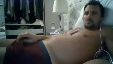 bearboudior online show from 10-25-25, 11:43