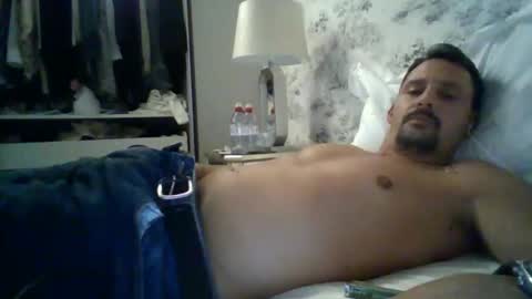 bearboudior online show from 11-02-25, 06:43