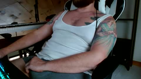 Beard Belly and Tattoos online show from 10-02-25, 10:17