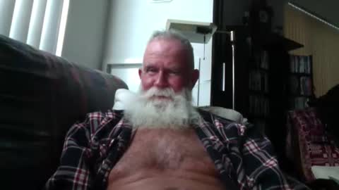 beardbushy online show from 10-31-25, 04:30