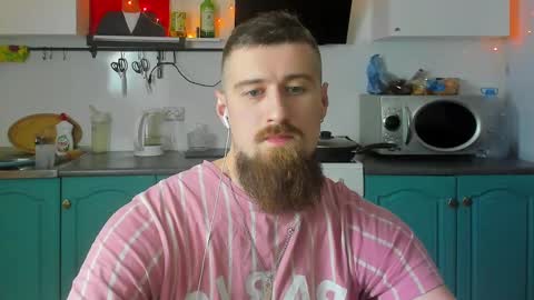 Snapshot of bearded_legend chatting on 12-09-24, 09:37 Zeus online show from 12-09-24, 09:37