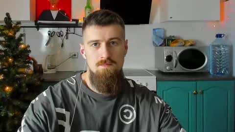 Snapshot of bearded_legend chatting on 12-24-24, 06:06 Zeus online show from 12-24-24, 06:06