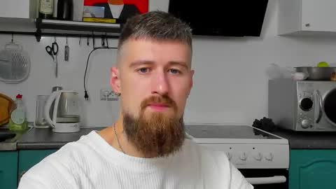 Snapshot of bearded_legend chatting on 09-22-25, 03:25 Zeus online show from 09-22-25, 03:25