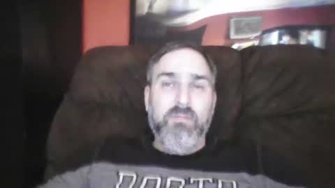 Snapshot of beardedambition chatting on 01-04-25, 04:55 beardedambition online show from 01-04-25, 04:55