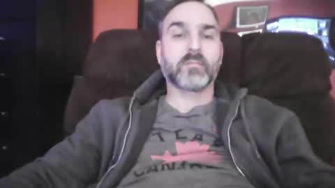 Snapshot of beardedambition chatting on 01-27-25, 10:16 beardedambition online show from 01-27-25, 10:16