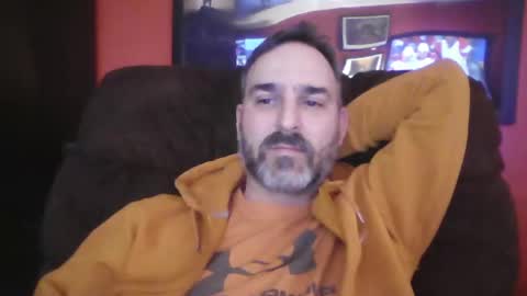 Snapshot of beardedambition chatting on 02-02-25, 03:54 beardedambition online show from 02-02-25, 03:54