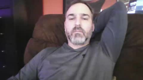 Snapshot of beardedambition chatting on 02-23-25, 01:32 beardedambition online show from 02-23-25, 01:32